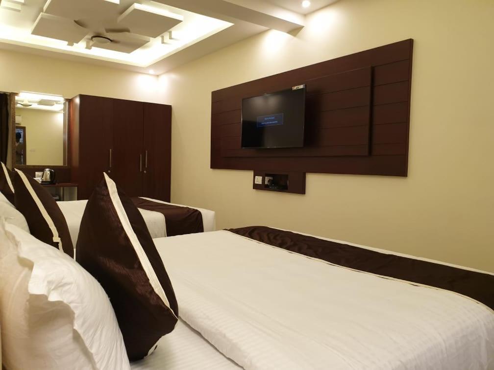 Al Noor Palace Business Class Hotel Chennai Exterior foto